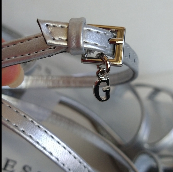 Guess silver embellished platforms heel rhinestones sandals size 9 - Picture 6 of 11